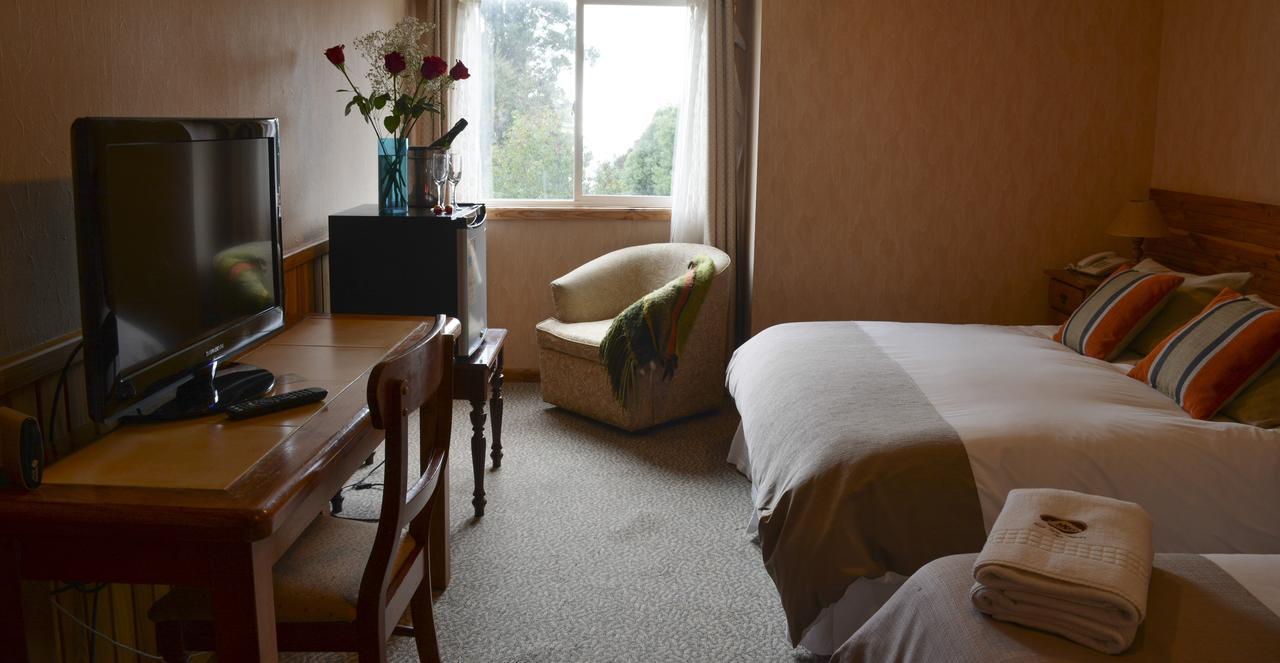 Hotel Borde Lago Puerto Varas Bagian luar foto